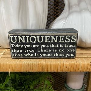 • small wooden decor sign •